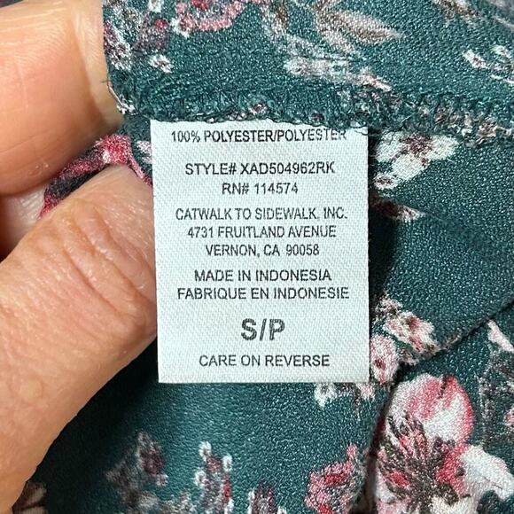 RO & DE Cold Shoulder Floral Print Blouse Size S Bell Sleeves - Picture 5 of 10